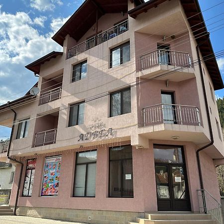 Hotel Advel Guest Hous Madzhare Zewnętrze zdjęcie