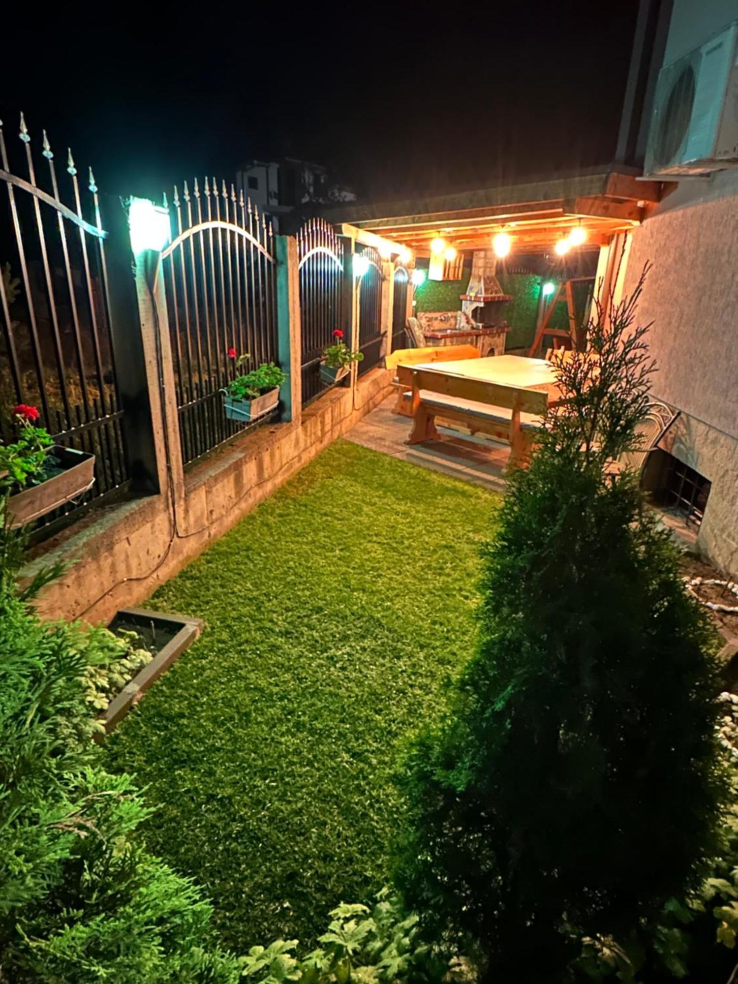 Hotel Advel Guest Hous Madzhare Zewnętrze zdjęcie